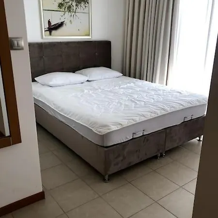 Apartment Emerald Beach, &